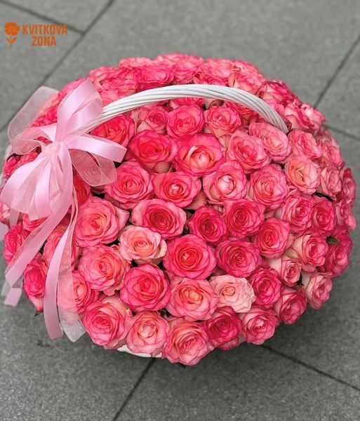 101 Jumilia roses in a basket