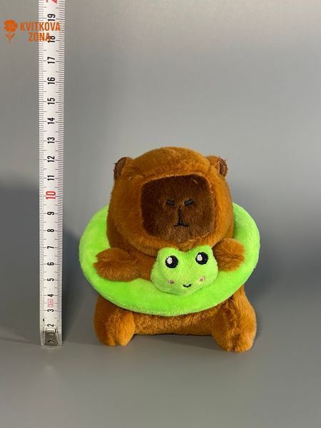 Капибара с надувным кругом-лягушкой (мягкая игрушка) 15000 фото