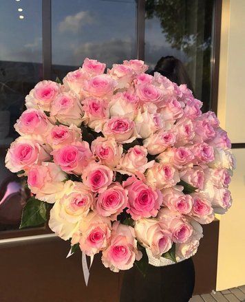 51 роза Мандала 1203 фото